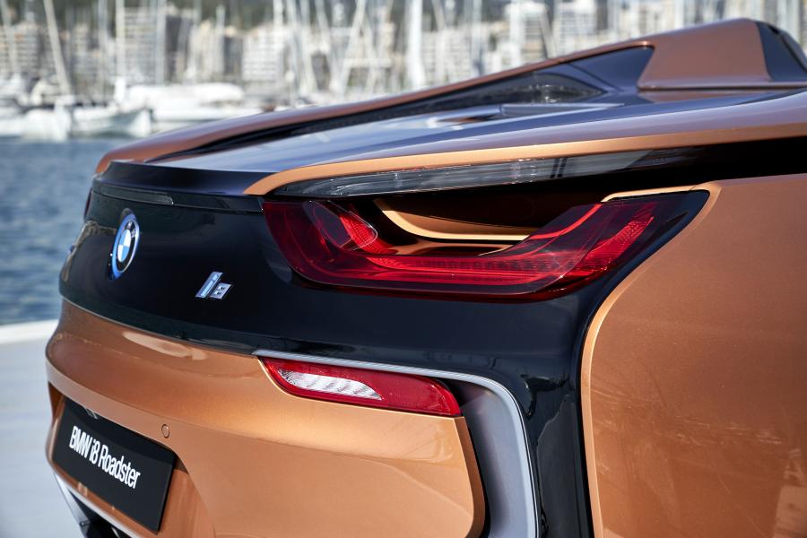 Детали экстерьера BMW i8 Roadster (I15) 2018 года  (WW) (фото 78 из 198)